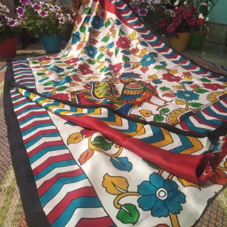 Latest Design Powder White Hand Painted Kalamkari Pure Silk Saree