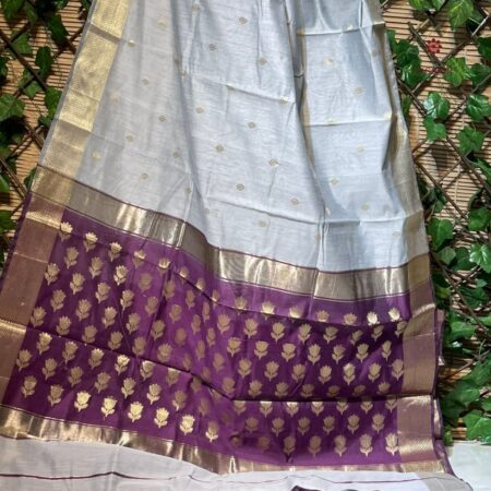 Latest Design Silver Grey Half and Half Pattern Maheshwari Saree