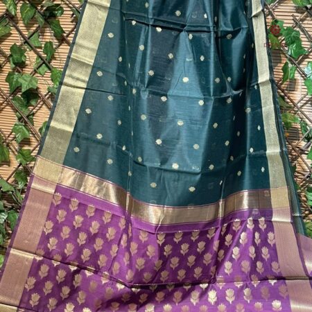 Latest Design Sacramento Green Half and Half Pattern Maheshwari Saree