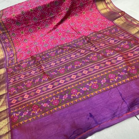 Latest Design Magenta Zari Woven Patola Silk Saree